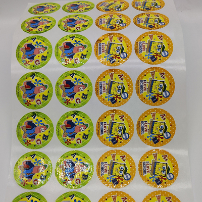 Мультфильм ярлыков BOPP CMYK Printable слипчивый лоснистый умирает листы стикера отрезка